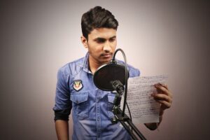 वॉइस ओवर से घर बैठ कर पैसे कैसे कमाए | Voice Over Jobs for Beginners From Home 1 Voice Over Jobs for Beginners From Home